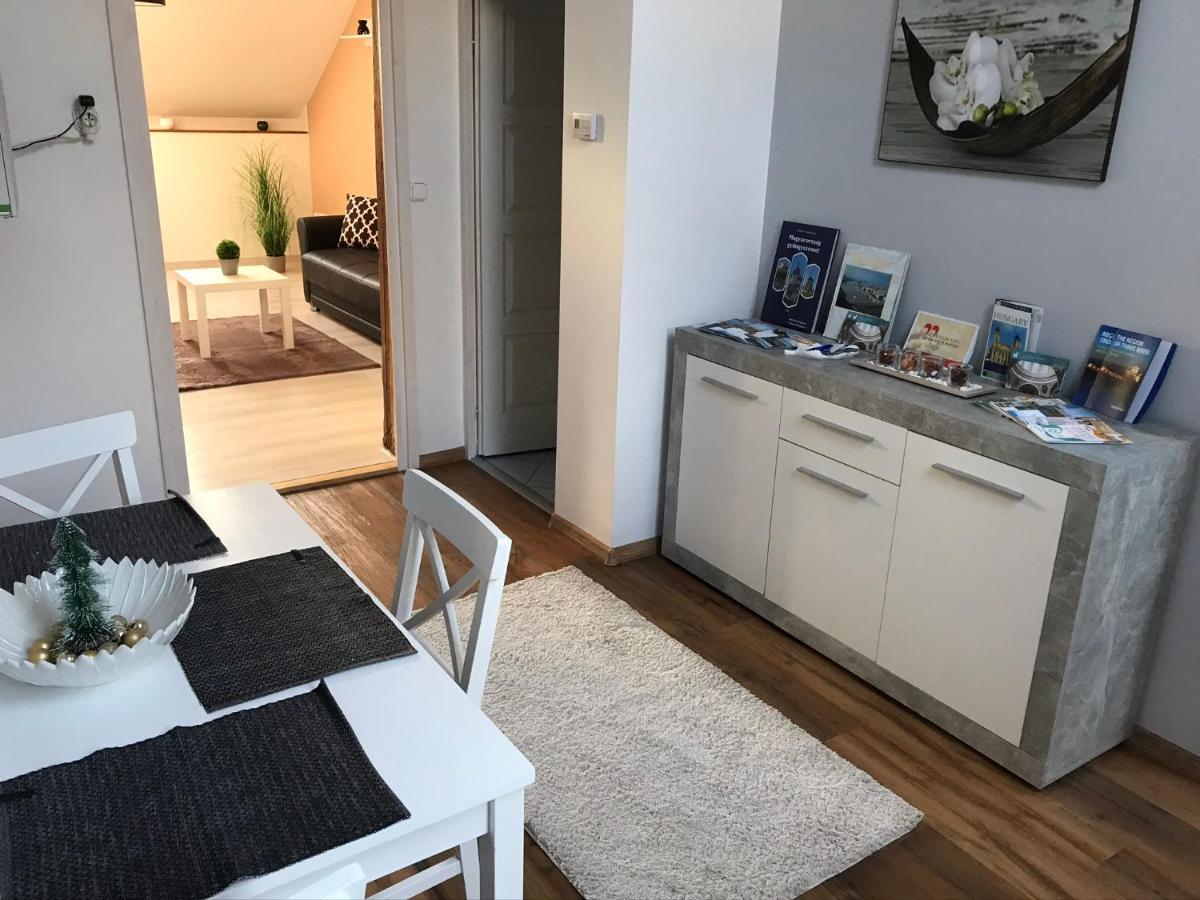 Esztergom Apartman Екстер'єр фото