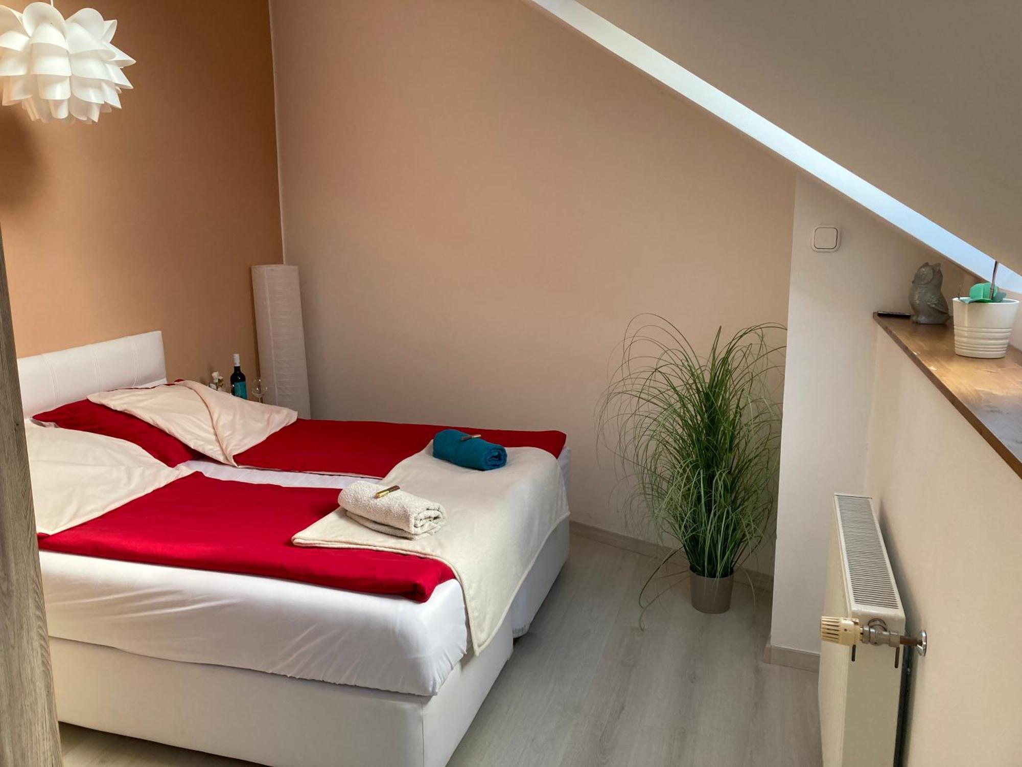 Esztergom Apartman Екстер'єр фото